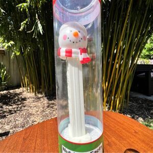 Pez candy dispenser 🍭 new 🍭 snowman